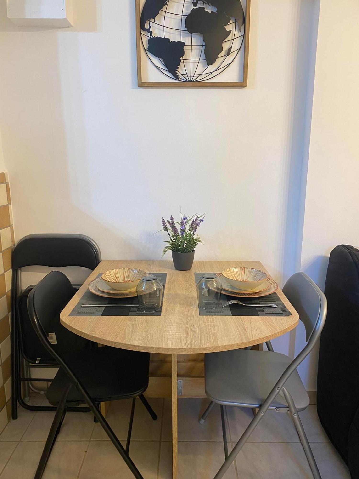 Le Refuge Appartement Montmeyan Buitenkant foto